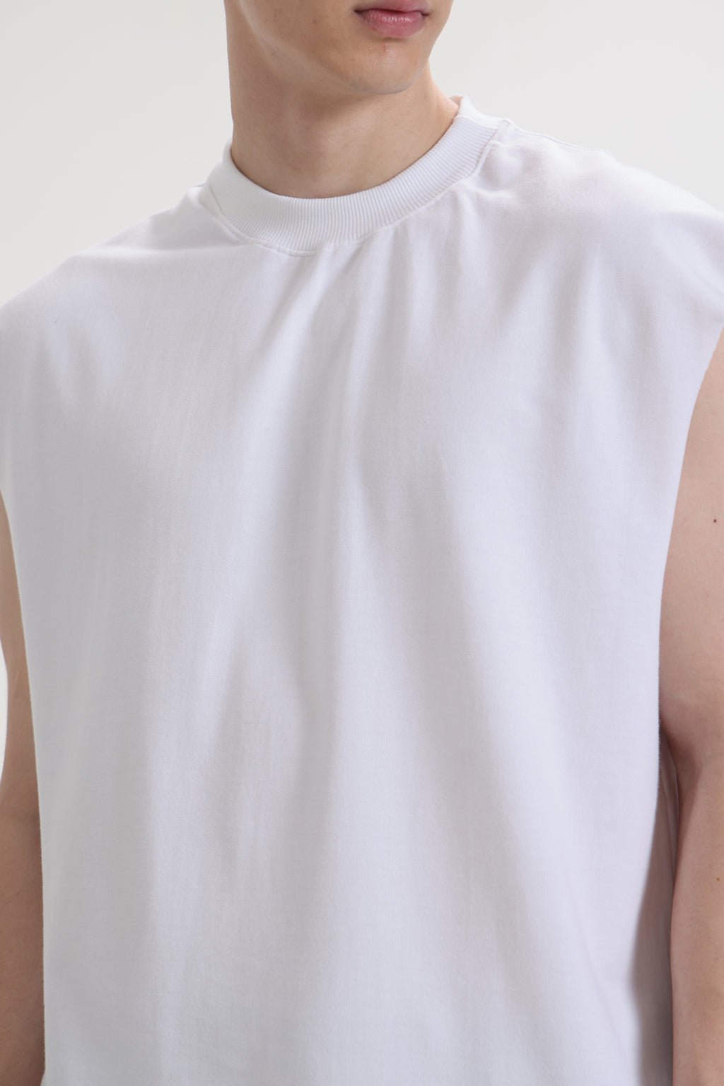 White Plane Tank