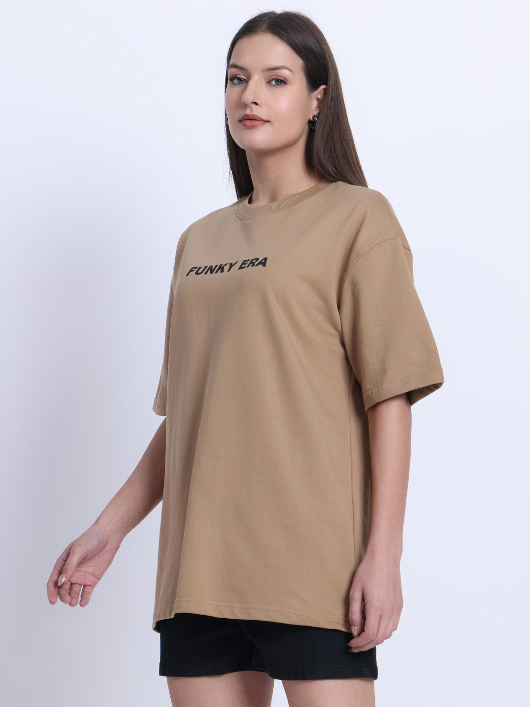 Cheering Beige Oversized Tee