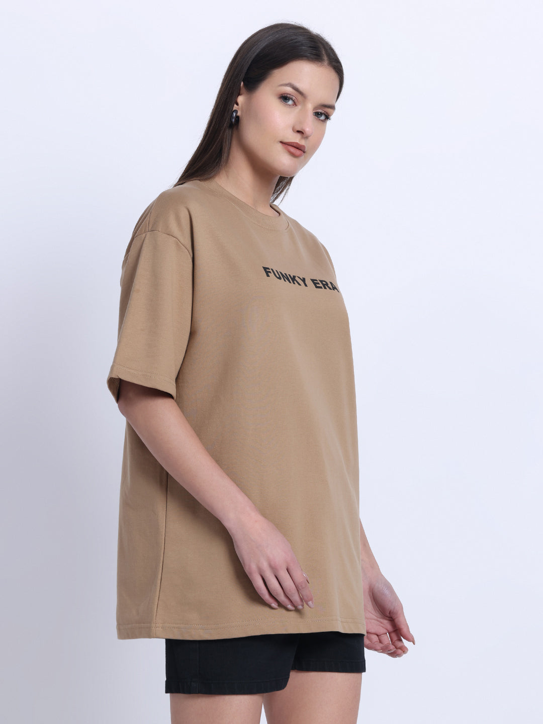 Cheering Beige Oversized Tee