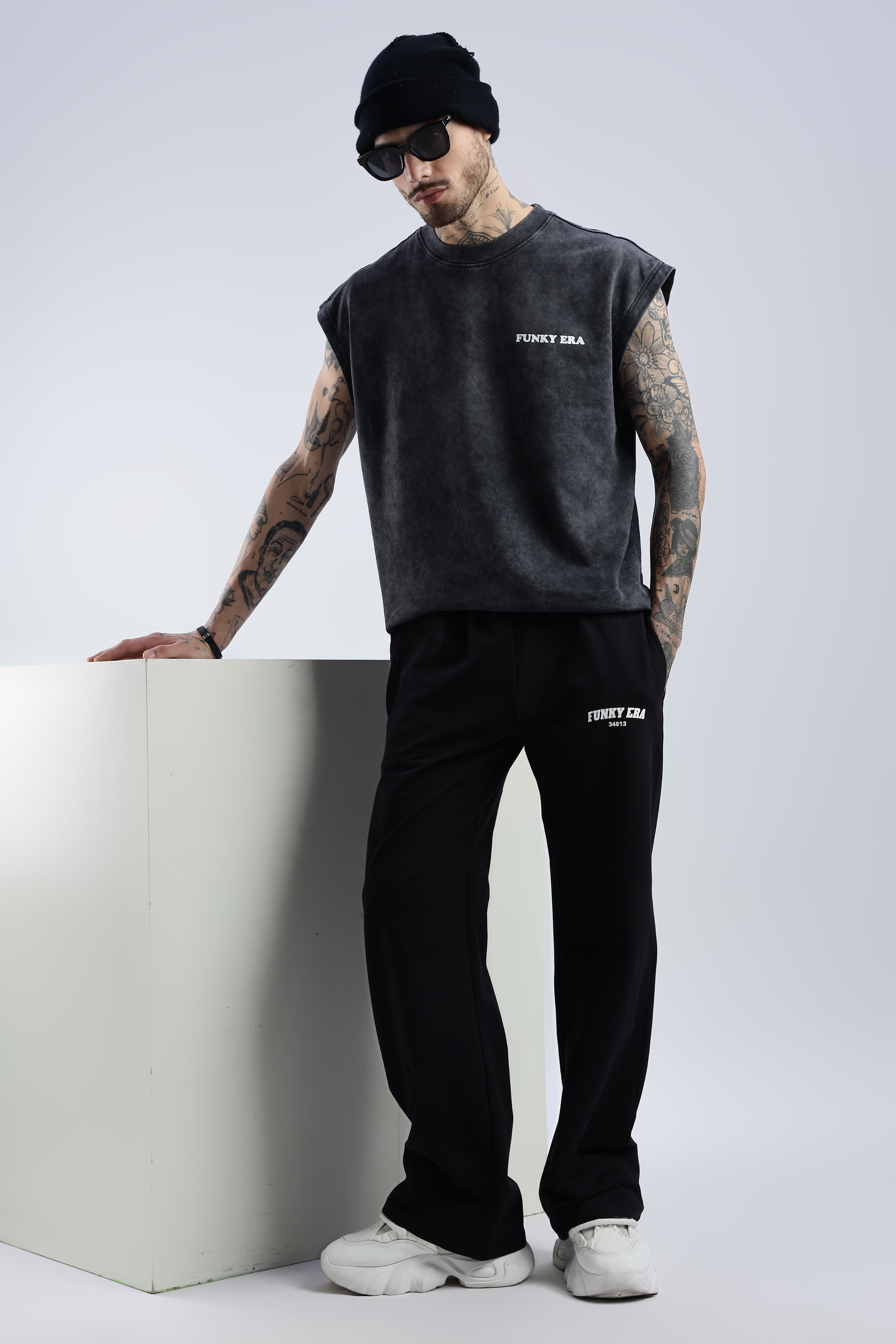 Acid Wash Black Signature Tank