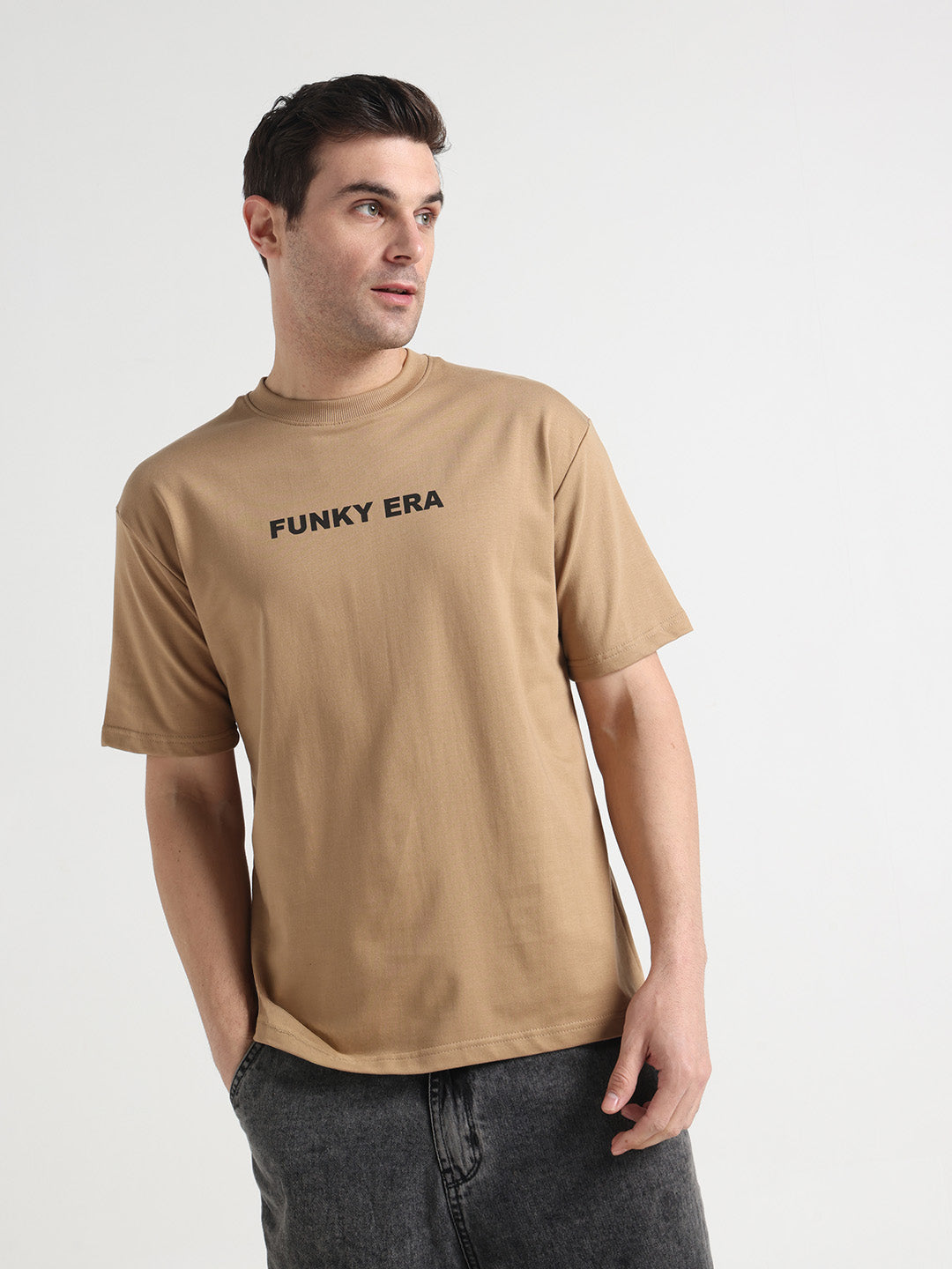 Cheering Beige Oversized Tee
