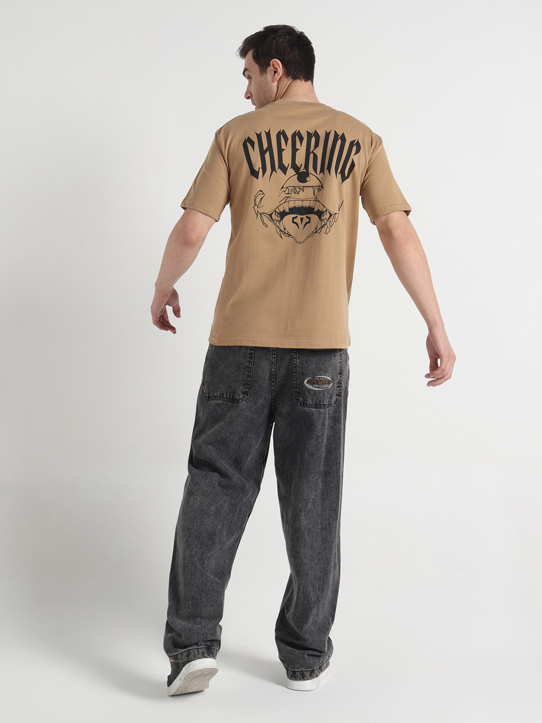 Cheering Beige Oversized Tee